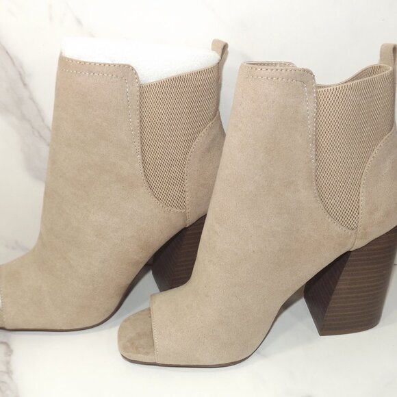 Qupid Chandler-56 Brown Peep-Toe Block Heel Booties - NWOT - Picture 2 of 3